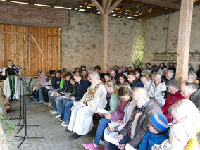 Ökumenischer Familiengottesdienst zum Erntedankfest (© Karl-Franz Thiede)